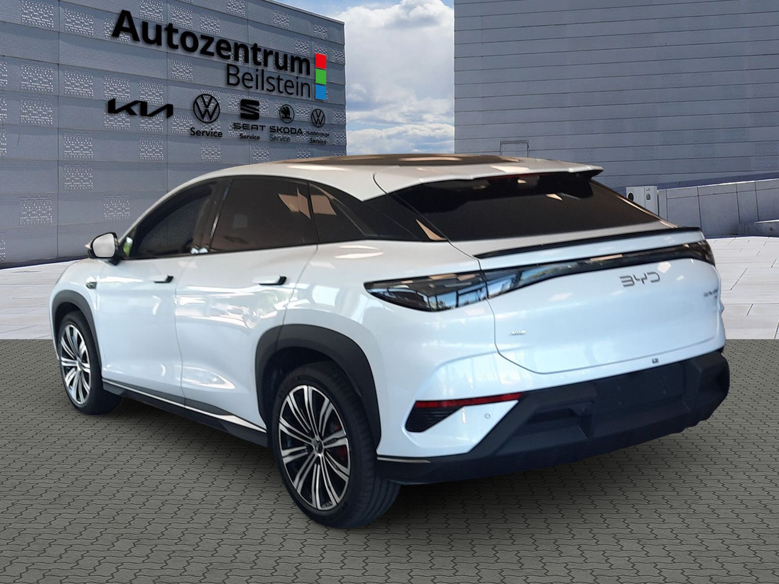 BYD SEALION 7