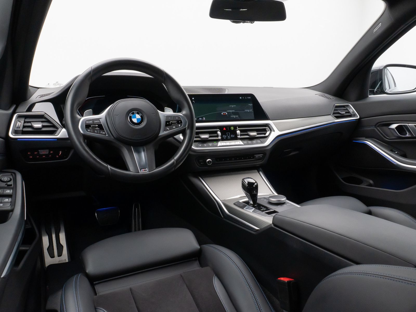 Fahrzeugabbildung BMW 320d M Sport DAB CockPitPro PDC Alarm AHK LED
