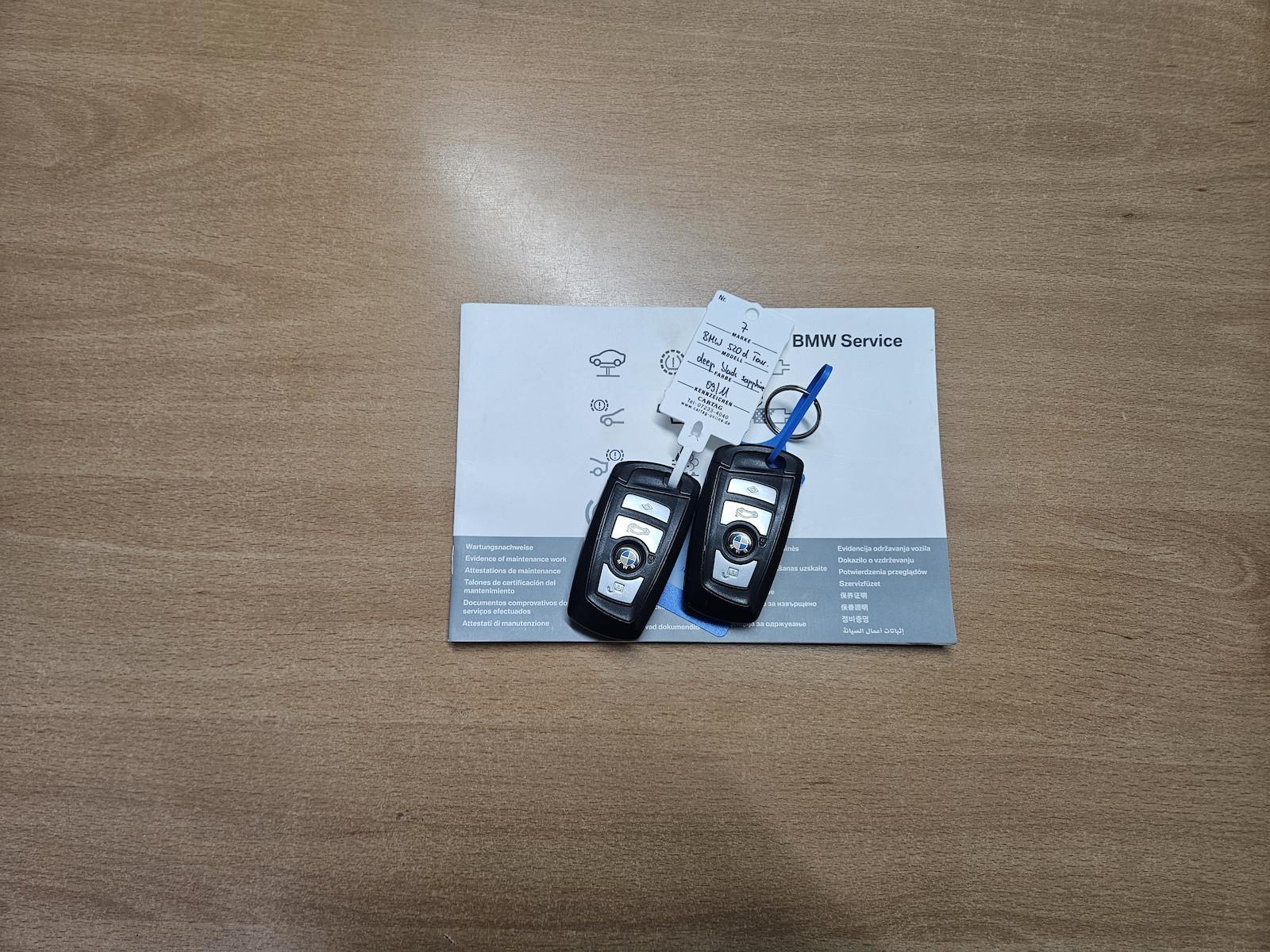 BMW 520 2011 — photo 15