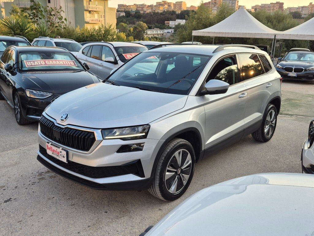 Skoda Karoq 1.0 TSI 110 CV Executive imagem 2