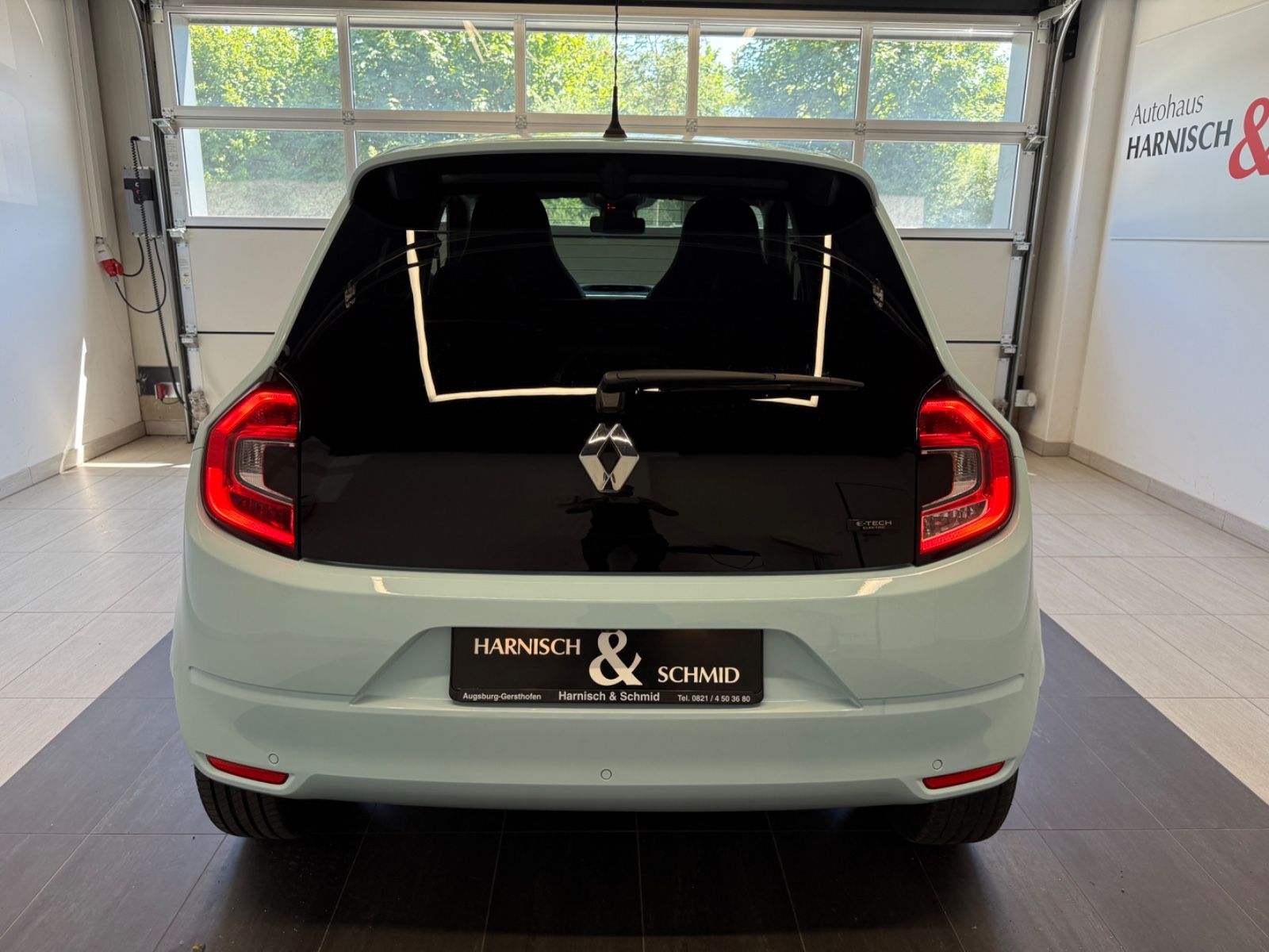 Fahrzeugabbildung Renault Twingo Techno Electric, Navi, Rückfahrkamera