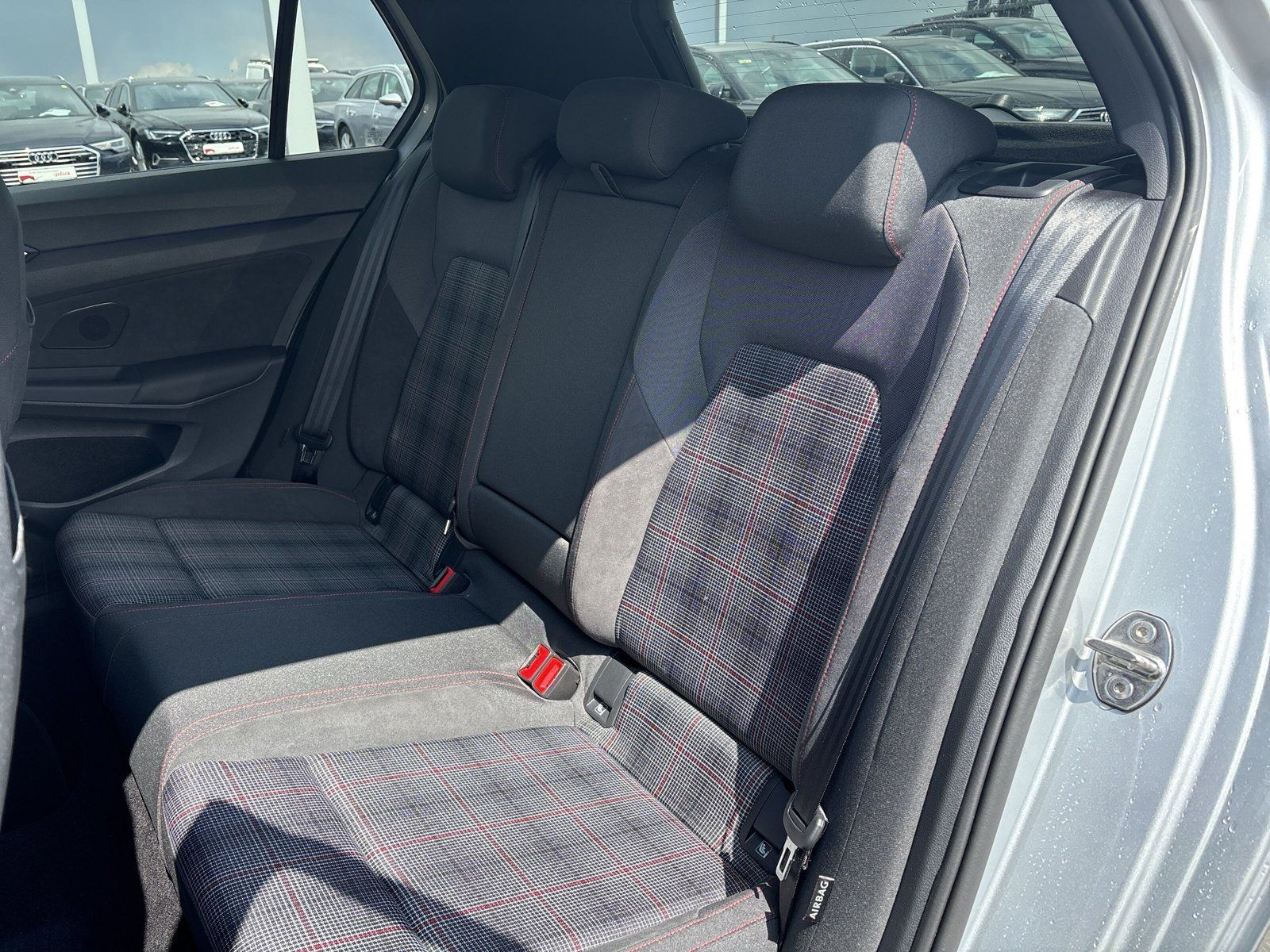 Volkswagen Golf - Bild 13