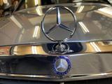 Mercedes-Benz 190 - Mercedes-Benz 190 mit Benzin-Antrieb: Automatik