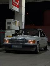 Mercedes-Benz Mercedes Benz W201 190E 2.3L *ROSTFREI* *H... - Mercedes-Benz 190 Gebrauchtwagen in Hamburg