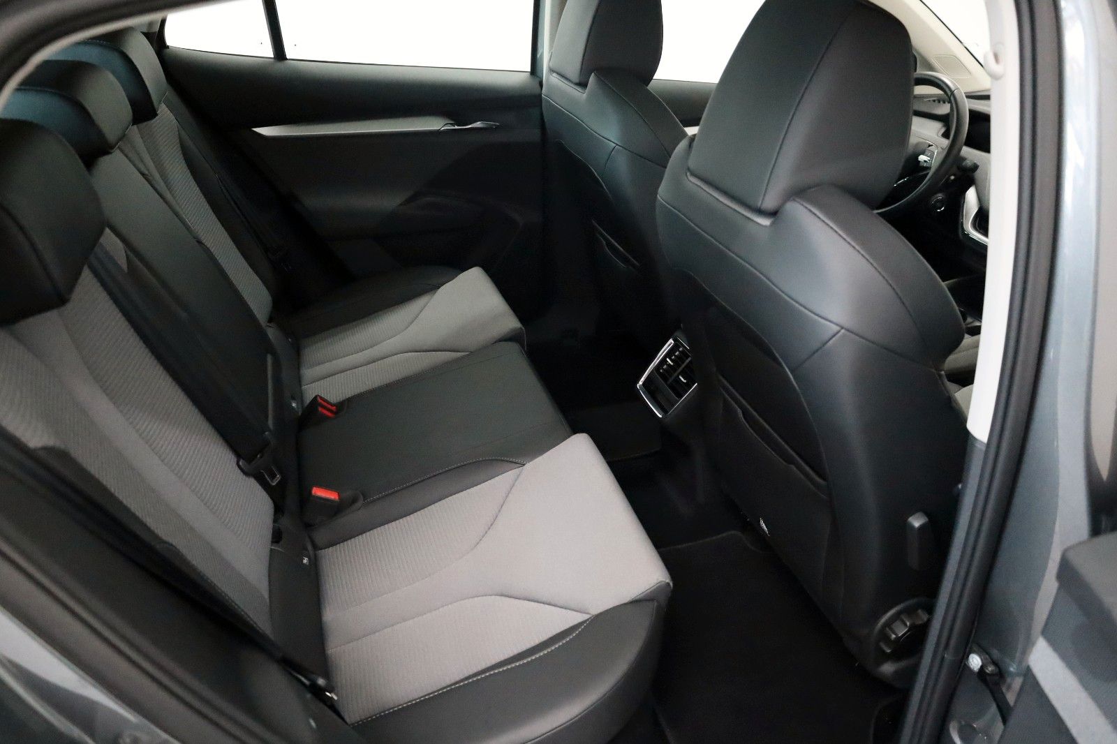 Fahrzeugabbildung SKODA Enyaq Coupé 80 iV Loft T.Leder,Navi,LED,Kamera