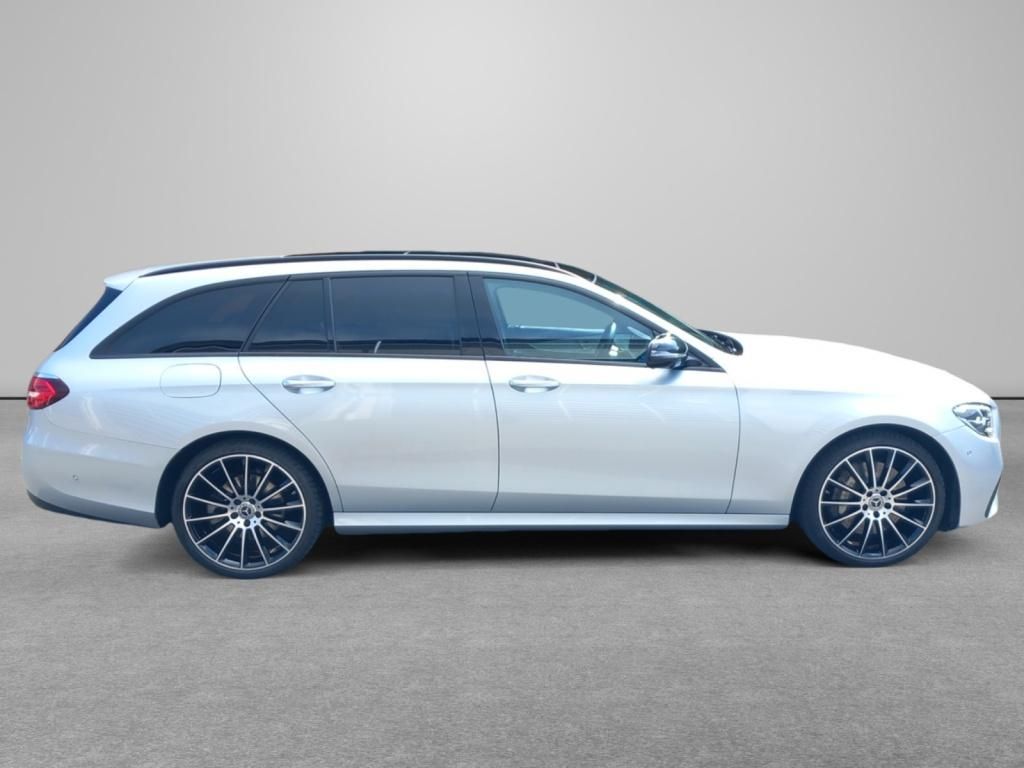 Fahrzeugabbildung Mercedes-Benz E 400 d 4MATIC T-Modell AMG*Nav*HUD*PDC*LED*360°