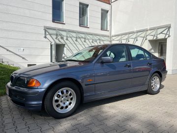 BMW 318 - 1