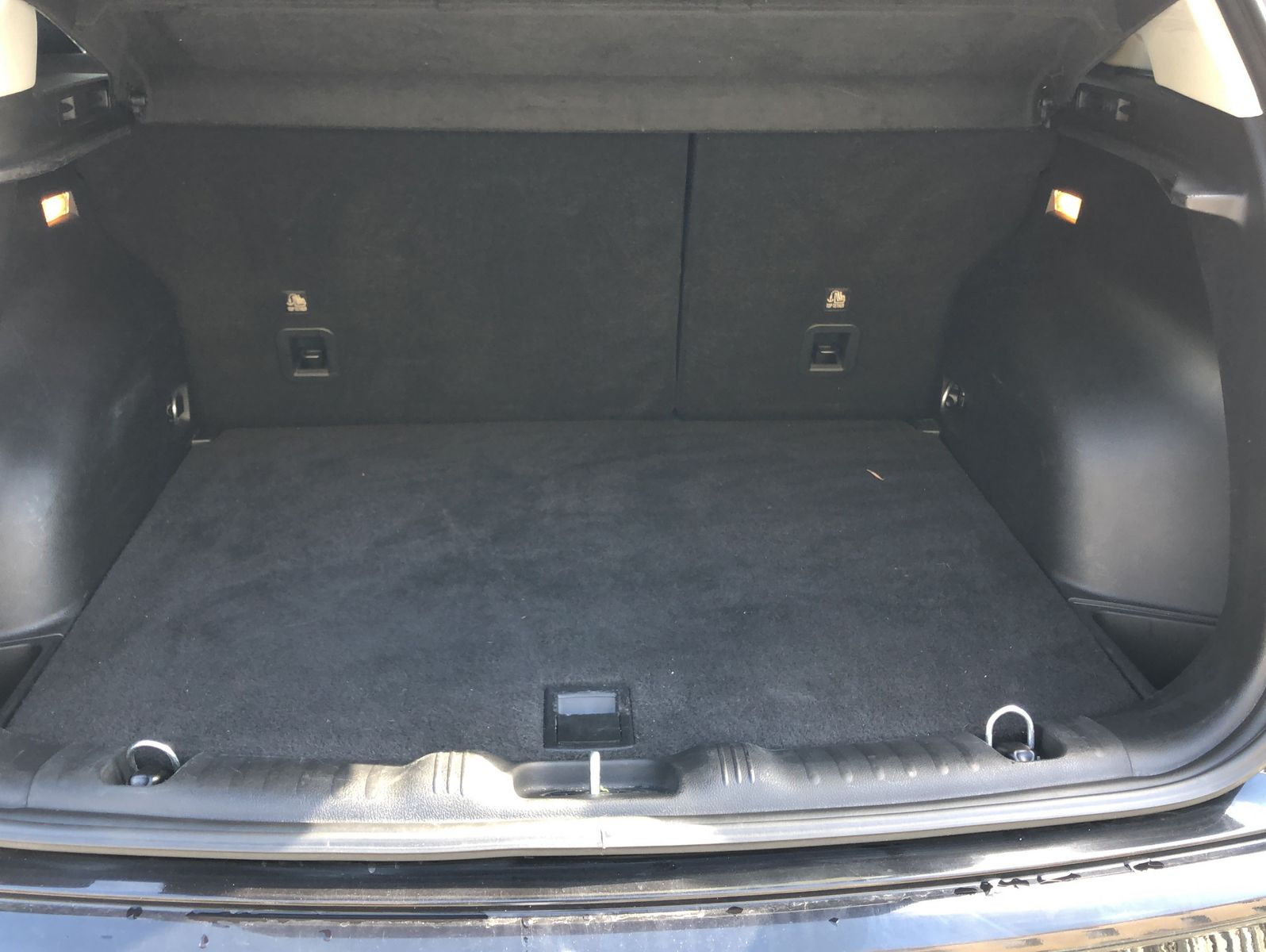 Fahrzeugabbildung Jeep Compass Limited FWD