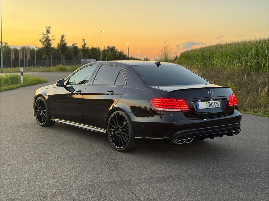 Image of Mercedes-Benz E 350