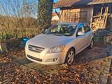 Kia KIA Cee'd 1.6 CVVT - Kia aus 2007: Cee D