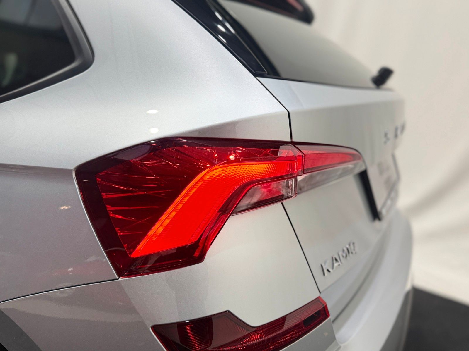 Fahrzeugabbildung SKODA Kamiq Selection / DSG / Kamera / 17 Zoll