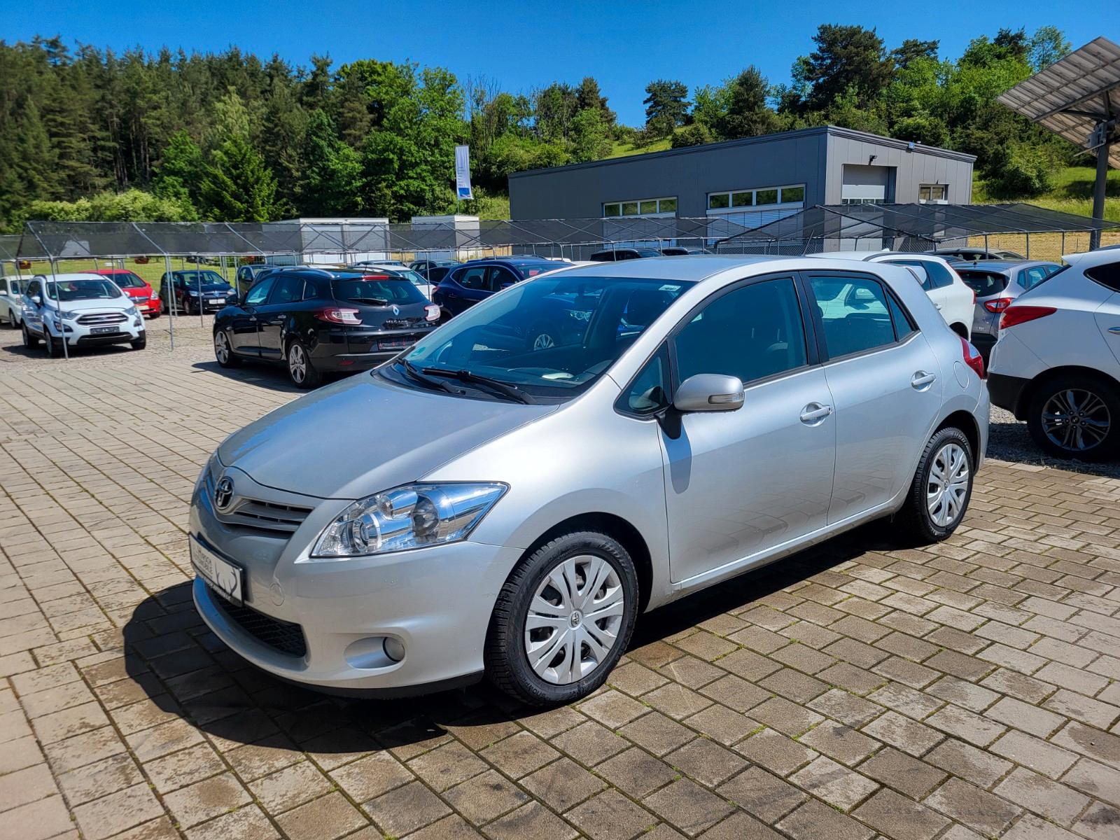 Toyota Auris Life. Automatik,,Tempomat,Pdc
