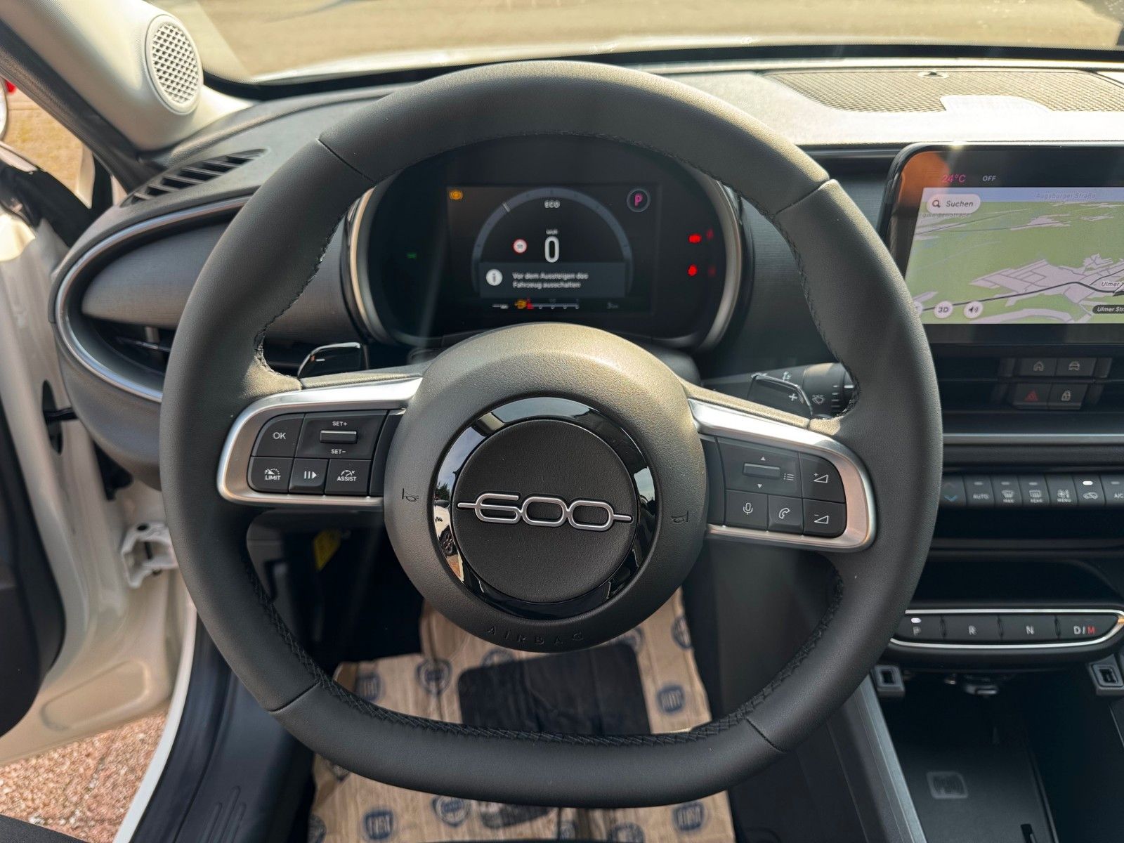 Fahrzeugabbildung Fiat 600 1.2 Automatik 100PS Sonderedi. NAVI KAMERA