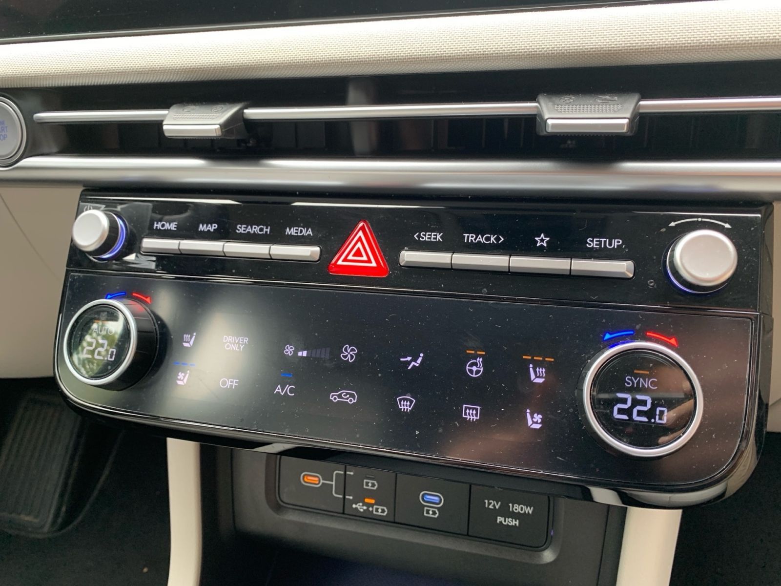 Fahrzeugabbildung Hyundai TUCSON 1.6 T-GDI Prime Plug-In Hybrid 4WD ECS As