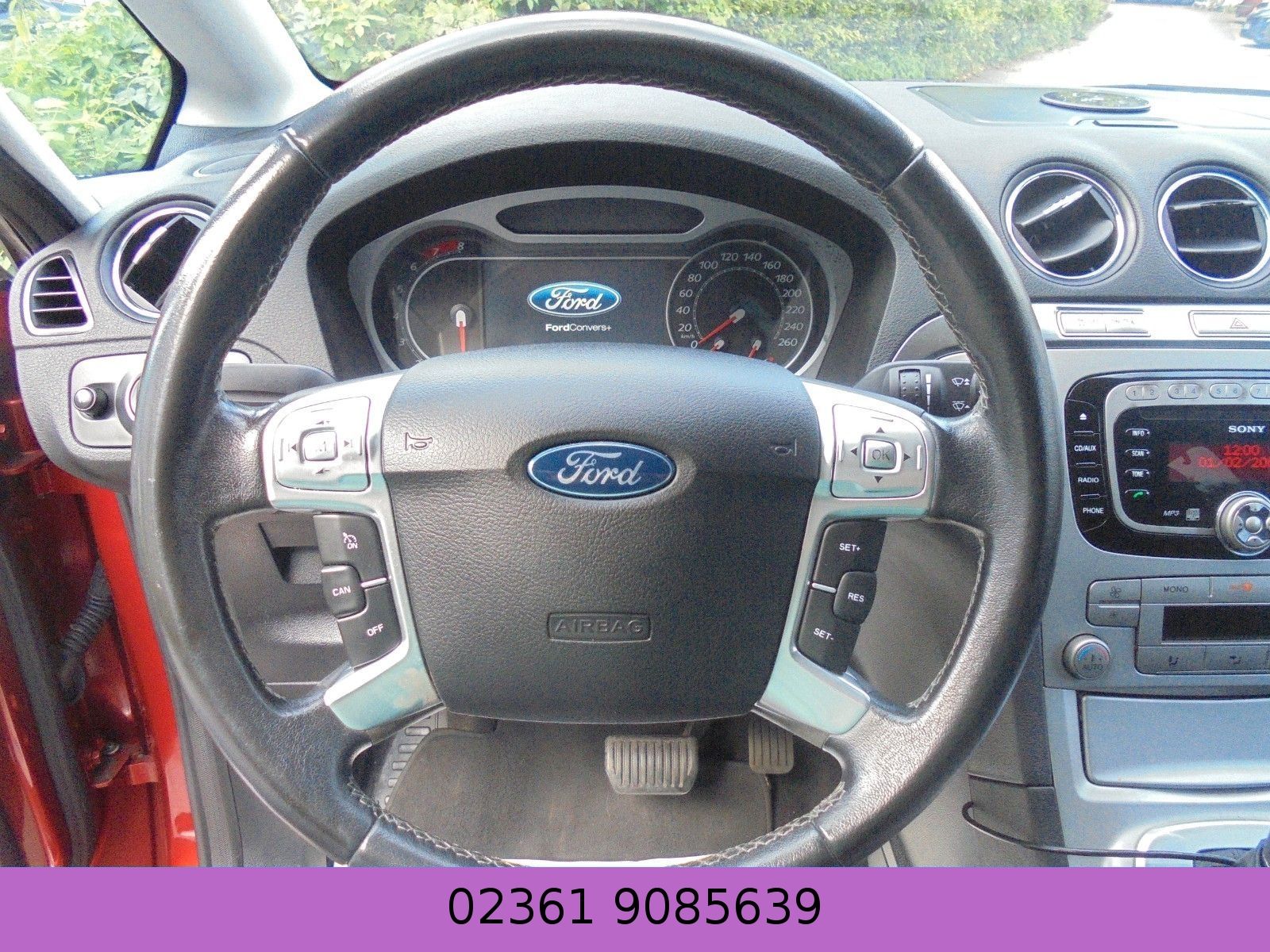 Fahrzeugabbildung Ford S-Max 2,3Titanium  Automatik/Klimaaut./7 Sitzer/