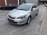 Opel Astra 1.4 Turbo Edition Edition - Opel Astra aus 2010: Turbo