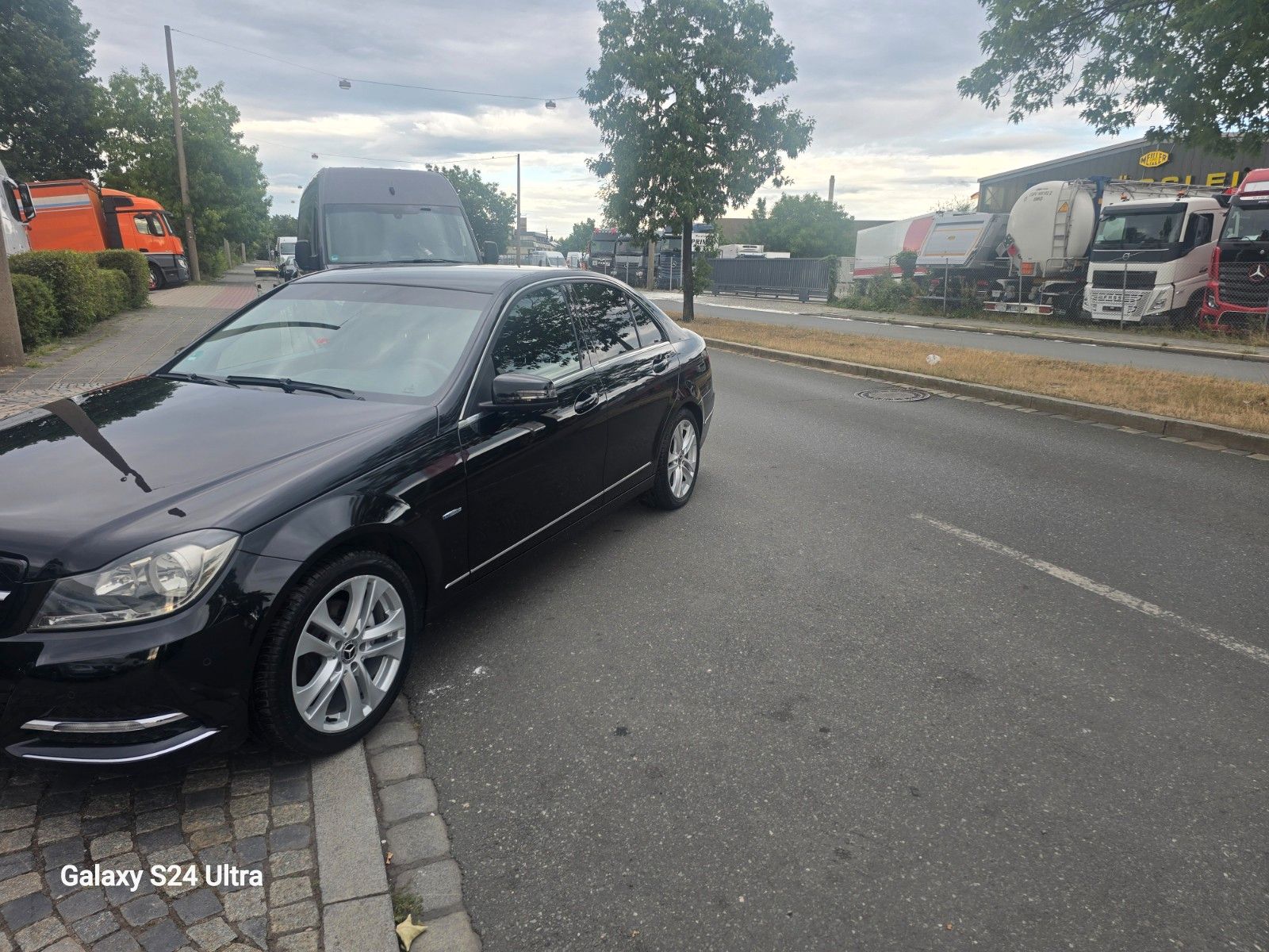 Mercedes-Benz C 180 C Limousine C 180 CGI BlueEfficiency