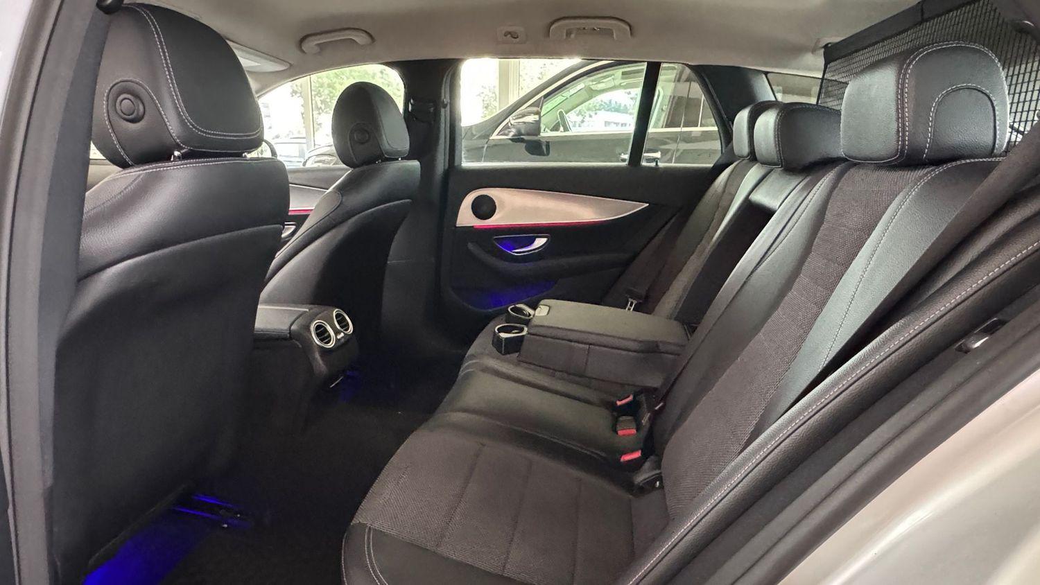 Mercedes-Benz E 220 E 220 d  Avantgarde LED/NAVI/CARPLAY