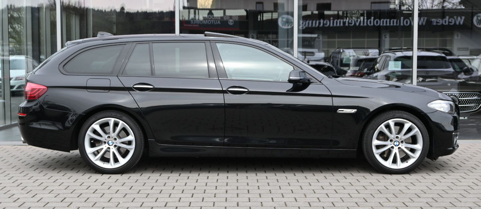 Fahrzeugabbildung BMW 535d xDr Touring Luxury °HUD°H/K°SITZKLIMA°STHZG