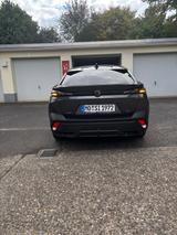 Peugeot 408 GT PureTech 130 EAT8 - schwarze Peugeot 408