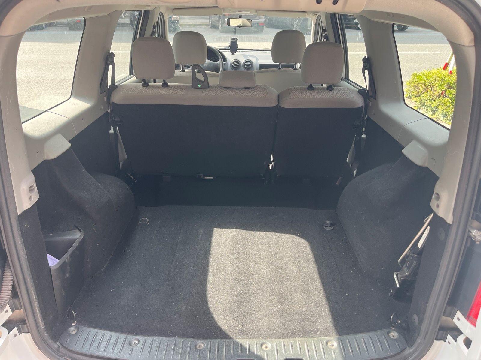 Dacia Logan 2010 — photo 10