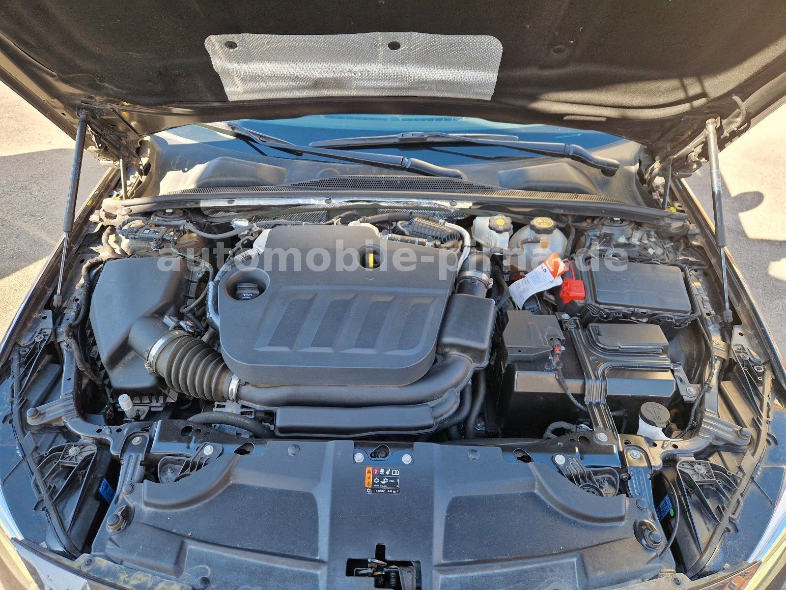 Insignia B ST Kb. Eleg. 2.0D Autom. Bose/LED/AHK