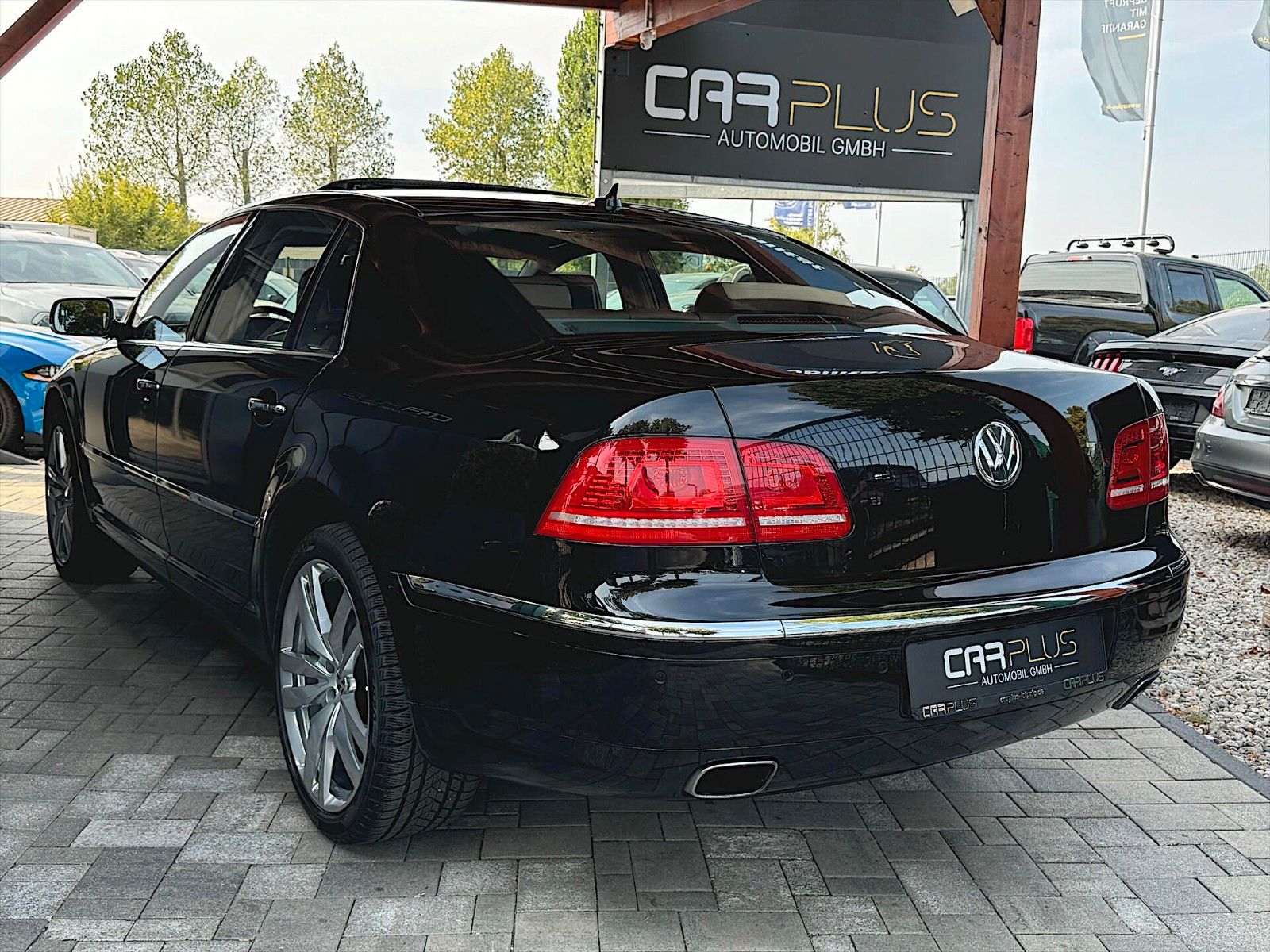 Fahrzeugabbildung Volkswagen Phaeton V8 4Motion Exclusive Individual Premium