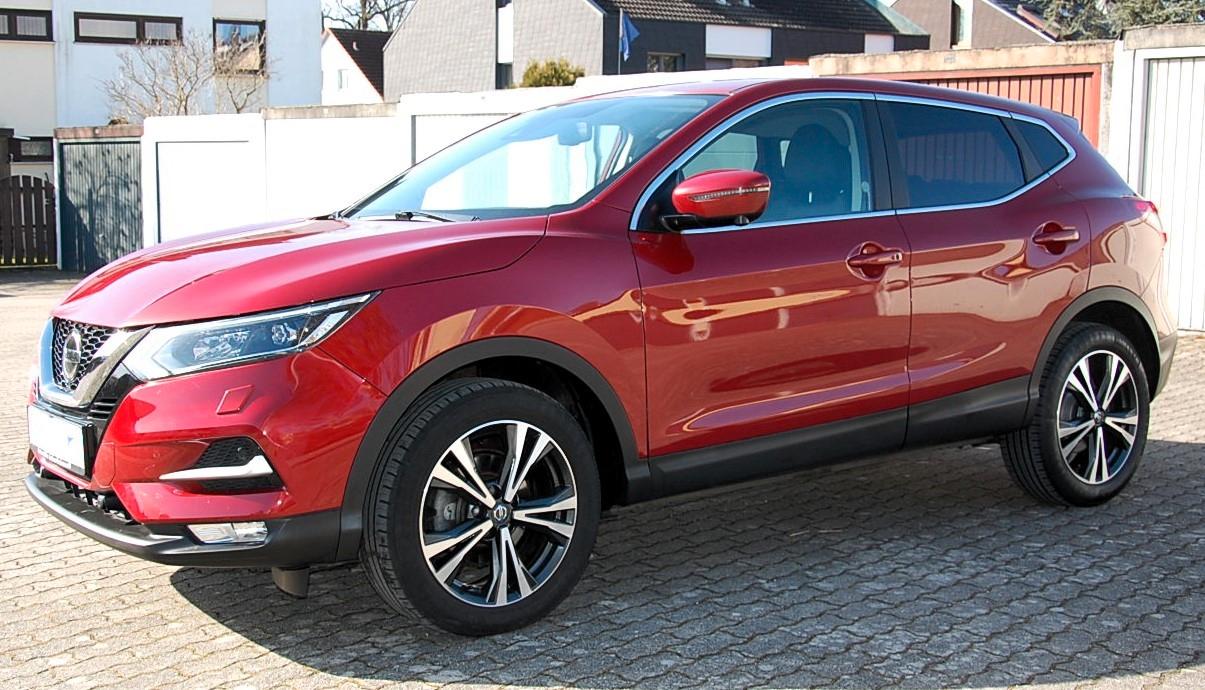 Nissan Qashqai 1.2 DIG-T N-Connecta 360°Kamera LED Navi