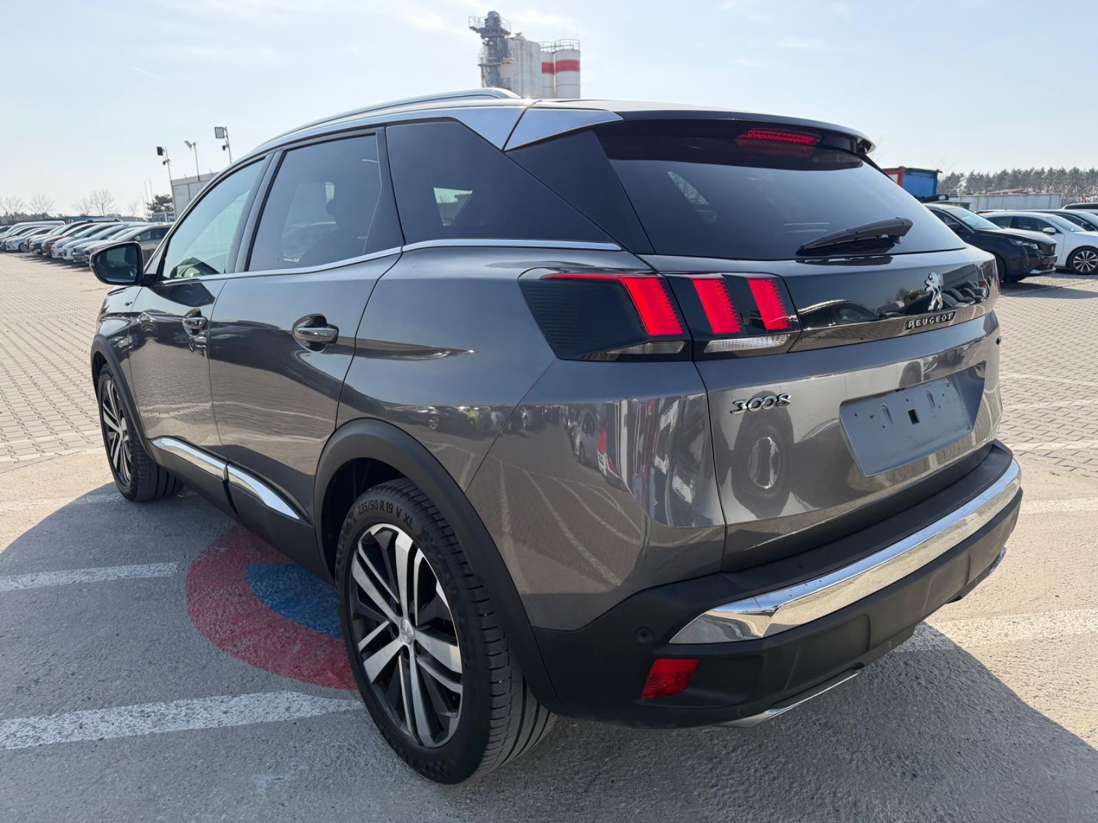 Peugeot 3008 GT Led//Pano//Cam//Keyl.//V.Leder//Ahk