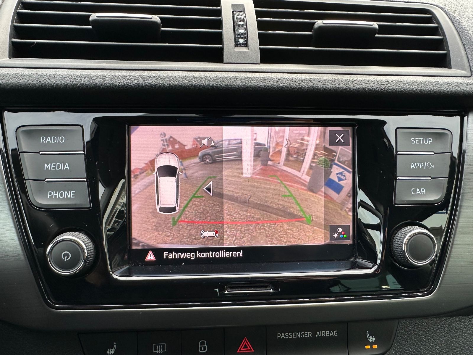 Fahrzeugabbildung SKODA Fabia Combi 1.0 TSI Style SHZG/EPH/Carplay