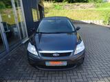 Ford Focus Lim. Concept    71 - Ford Focus: Kleinwagen