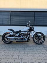 Harley-Davidson Softail Breakout 117 FXBR mit Jekill&Hyde & more
