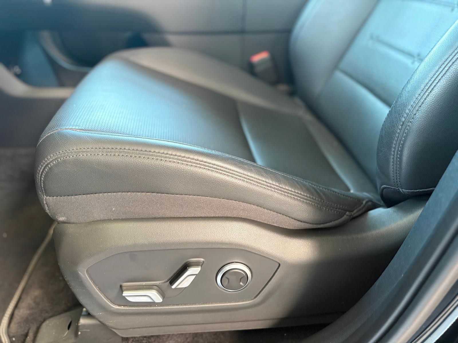 Fahrzeugabbildung Hyundai Santa Fe 1.6 T-GDI Hybrid HEV 2WD Premium sky 7p