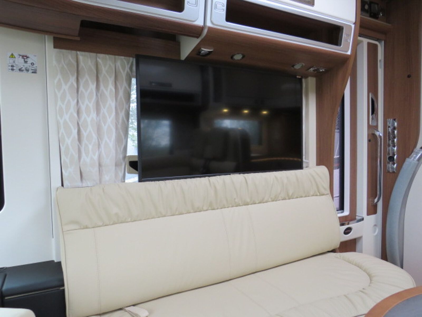 Fahrzeugabbildung Carthago chic s-plus I  61 XL LE 49790,- EUR Rabatt
