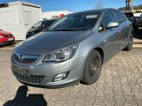 Opel Astra J Lim. 5-trg. Edition XENON NAVI PDC StHZG - Opel Astra aus 2011: J