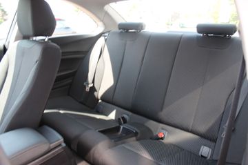 Fahrzeugabbildung BMW 218 i Coupe Advantage