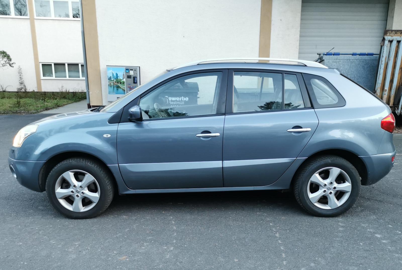 Renault Koleos 2009 — photo 9