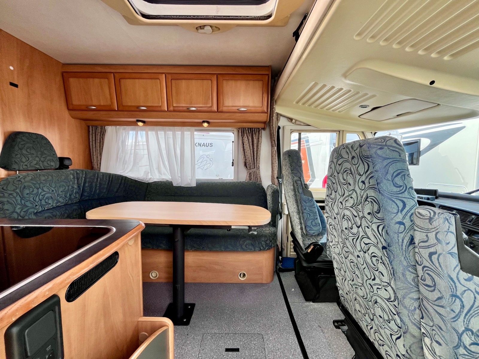 Fahrzeugabbildung HYMER / ERIBA / HYMERCAR B 644 - TV, Sat, Markise, Automatik-