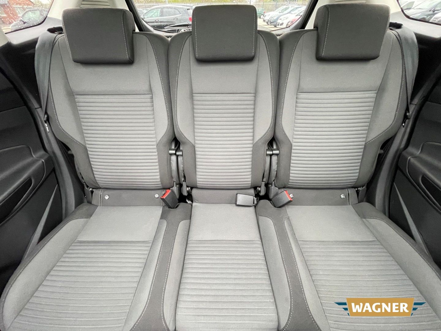 Fahrzeugabbildung Ford C-Max Titanium Automatik Sitzheizung Tempomat