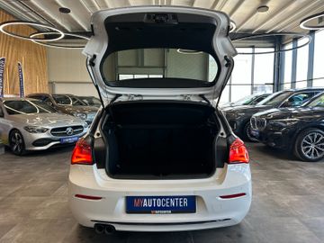 BMW 120 i Sport Line *LED*Navi*Schiebedach*
