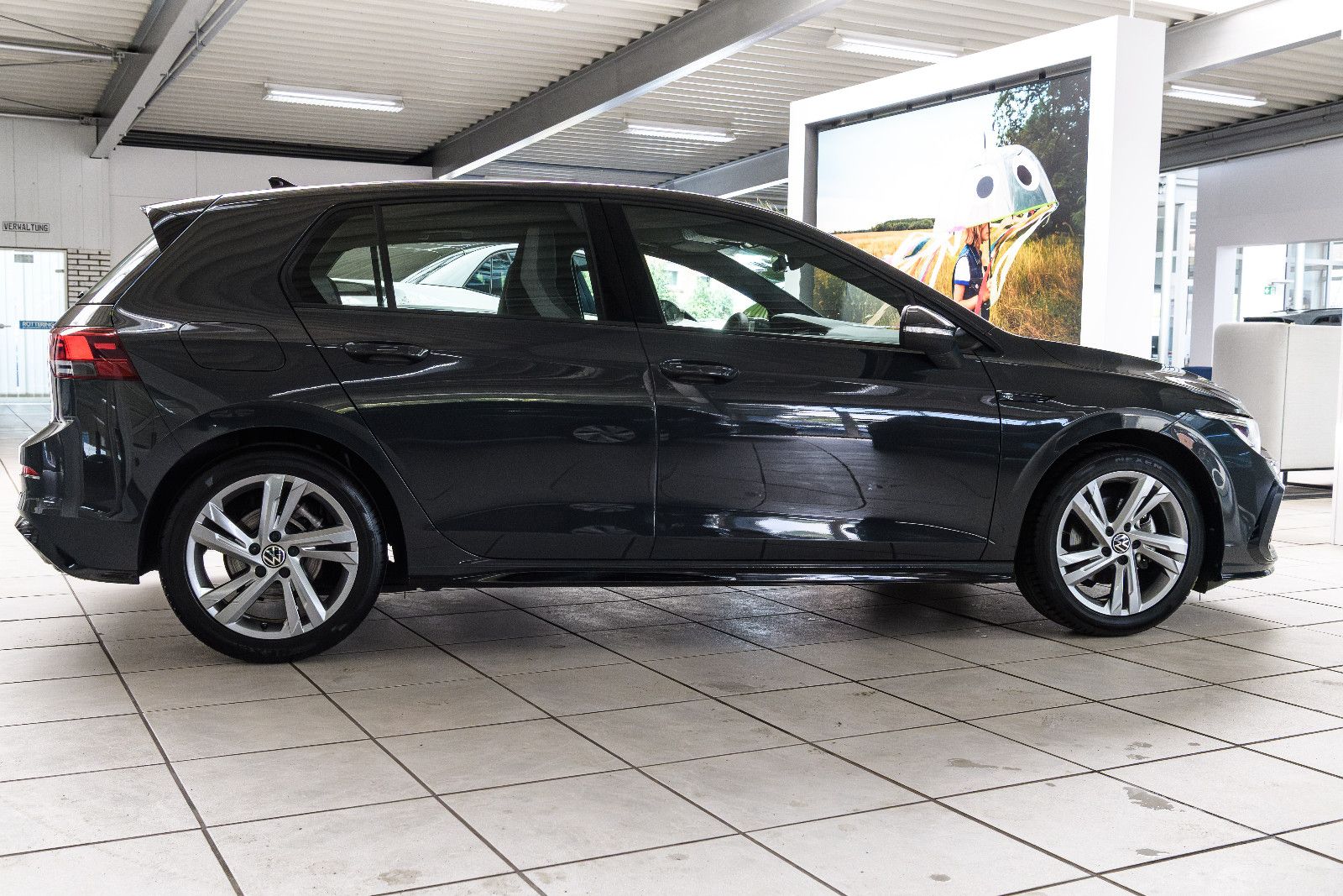 Fahrzeugabbildung Volkswagen Golf VIII R-Line +Led +Keyless+We Connect Plus