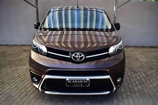 Toyota Proace Verso 2.0D 177 cv L2 Automatica Bl imagem 2