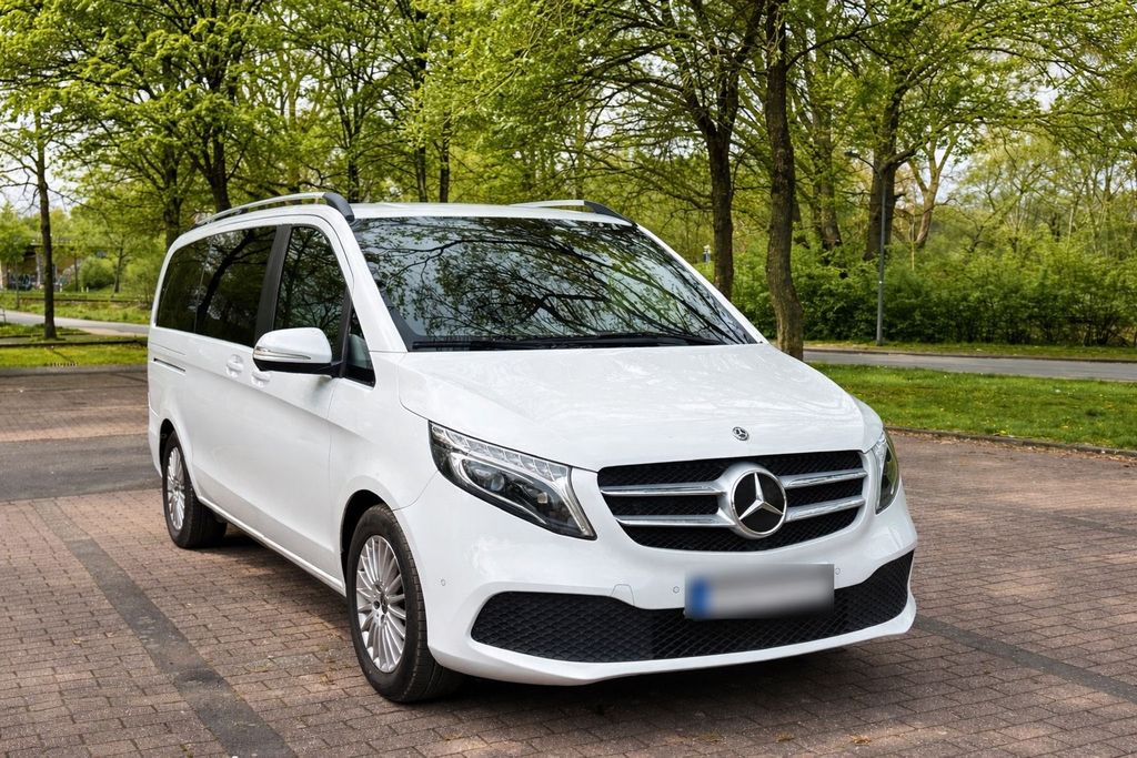 Image of Mercedes-Benz E 250