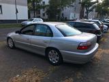 Opel Omega 2.2 Schalter TÜV 06/27 - gebrauchte Opel Omega aus dem Jahr 2001