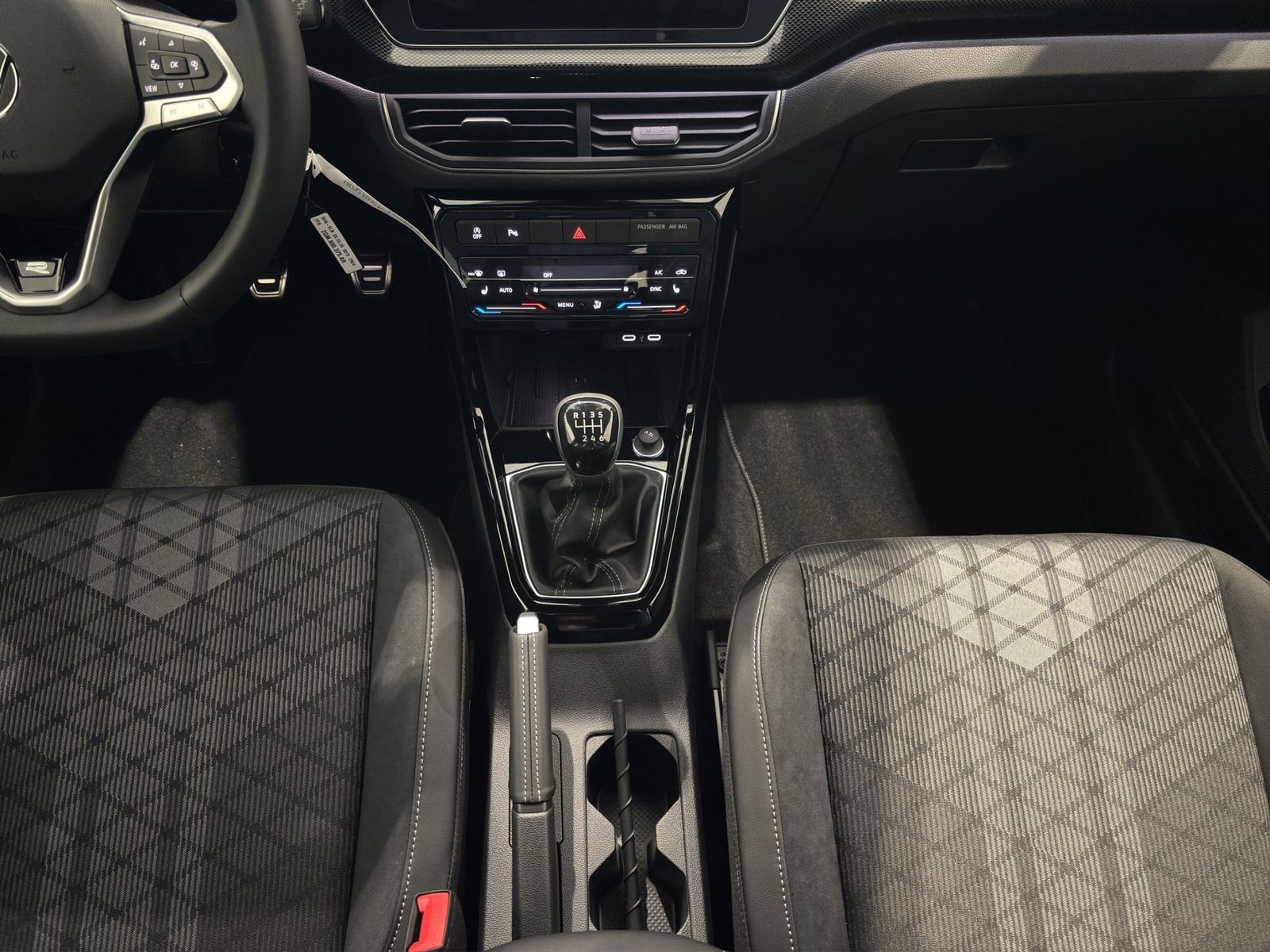 Volkswagen T-Cross - Bild 13