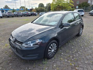 Volkswagen Golf - 1
