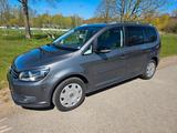 Volkswagen Touran 1.4 TSI DSG Style Style - Volkswagen Touran Style mit Benzin-Antrieb