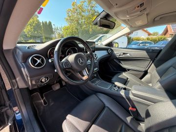 Mercedes CLA 200 Shooting Brake - 12