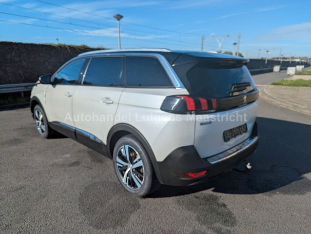 Peugeot 5008 Allure HDI