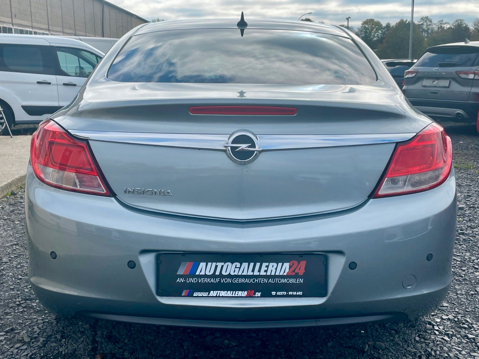 Fahrzeugabbildung Opel Insignia A Lim 1.8 Design ED Navi ZAHNRIEMEN NEU